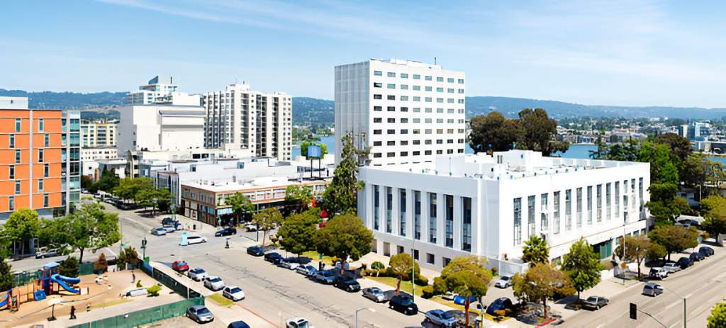 What Are California’s Meal and Rest Break Laws in Oakland?