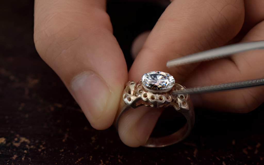 What’s the Best Metal for Setting a Diamond in Jewelry?